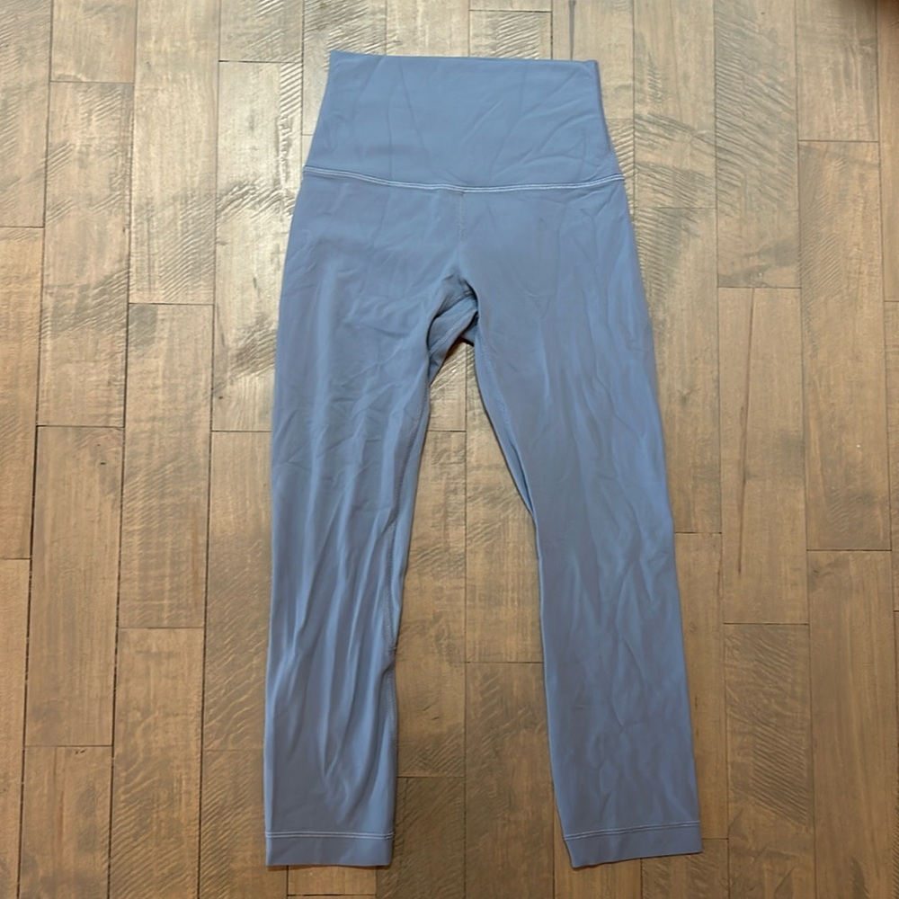 Lulu Capri leggings